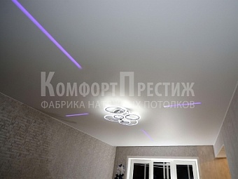 Натяжные потолки парящие линии в спальню 1